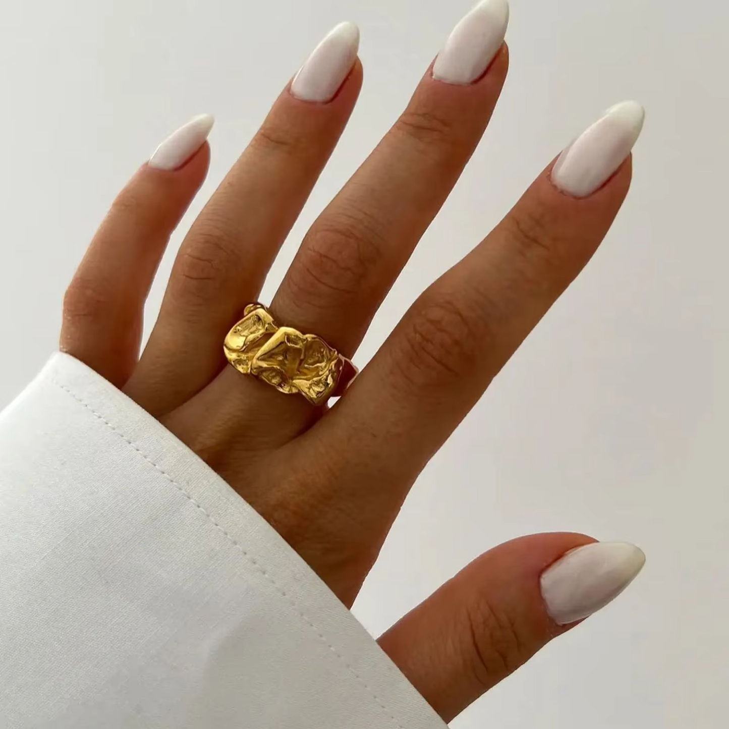 Mira Sculpt Ring