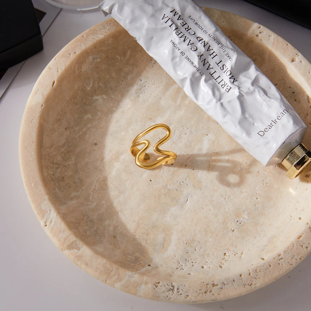 Lustra Ring