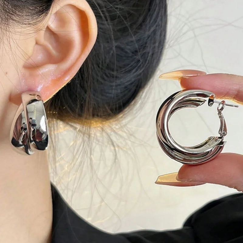 Luna Twist Hoops