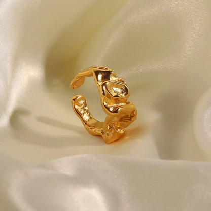 Mira Sculpt Ring