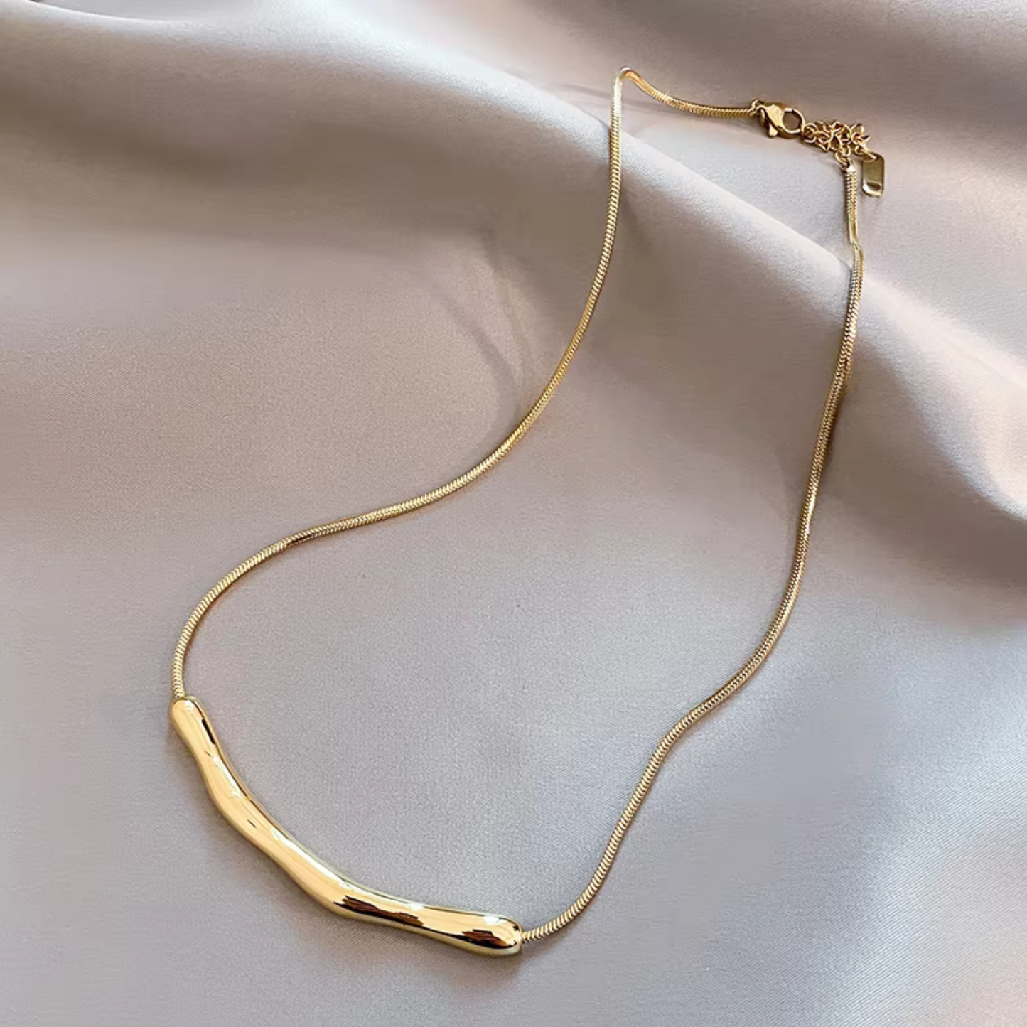 Selene Necklace