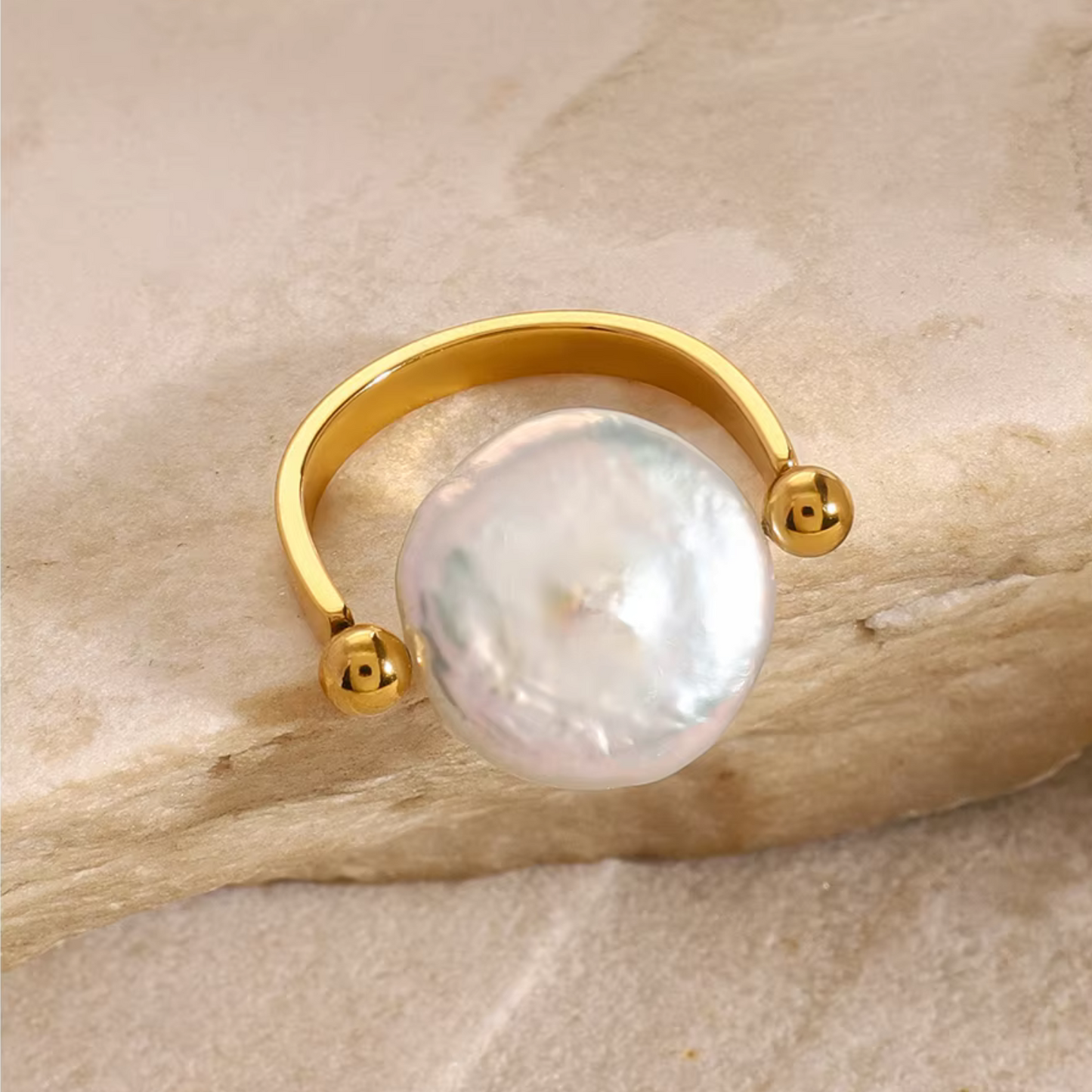 Selene Pearl Ring