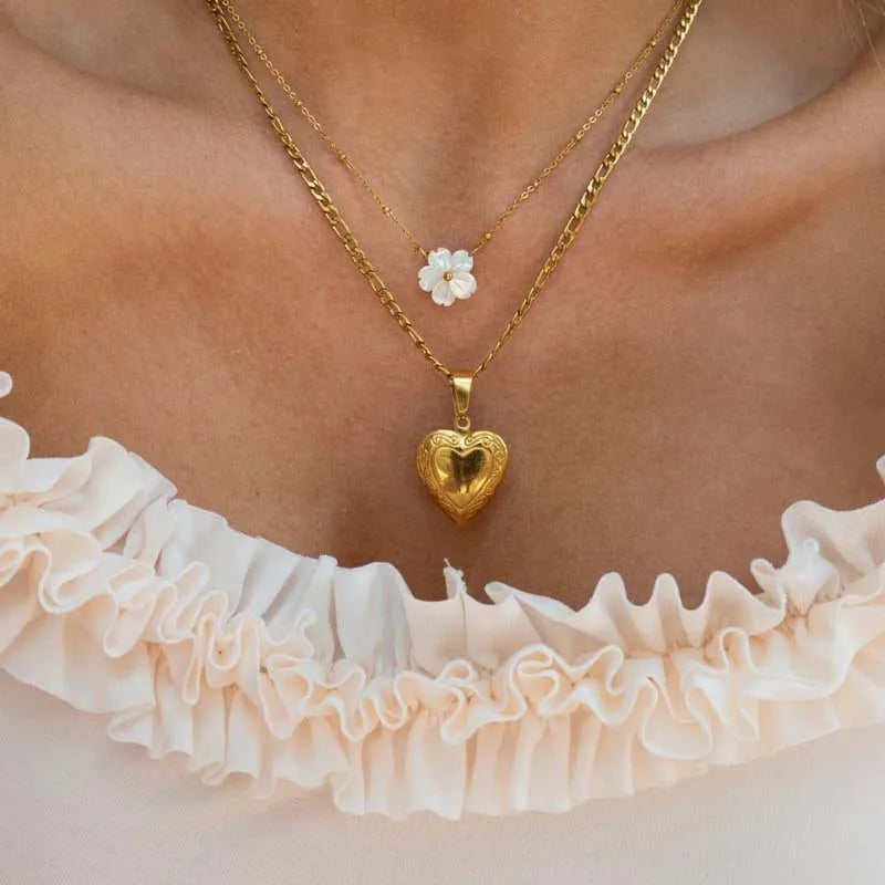Fiora Bloom Necklace