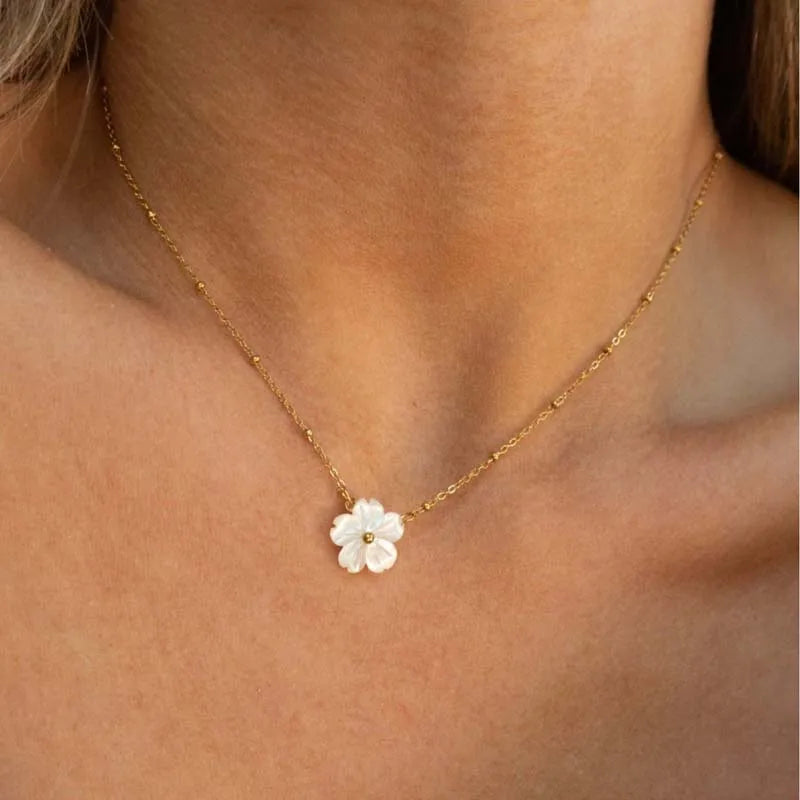 Fiora Bloom Necklace